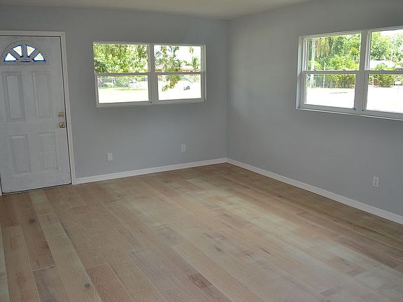 3rd image of 2161 Dixie Ave