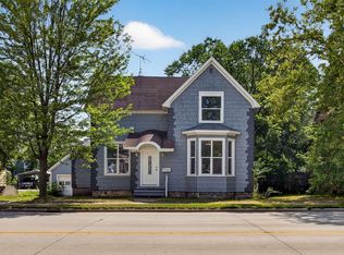 816 Marinette Ave, Marinette, WI 54143