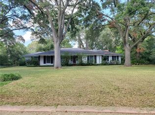 3120 Georges Ln, Alexandria, LA 71301