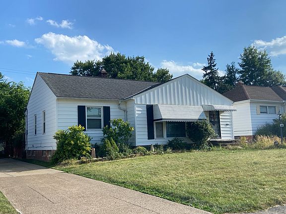 3rd image of 18408 Hazelwood Ave