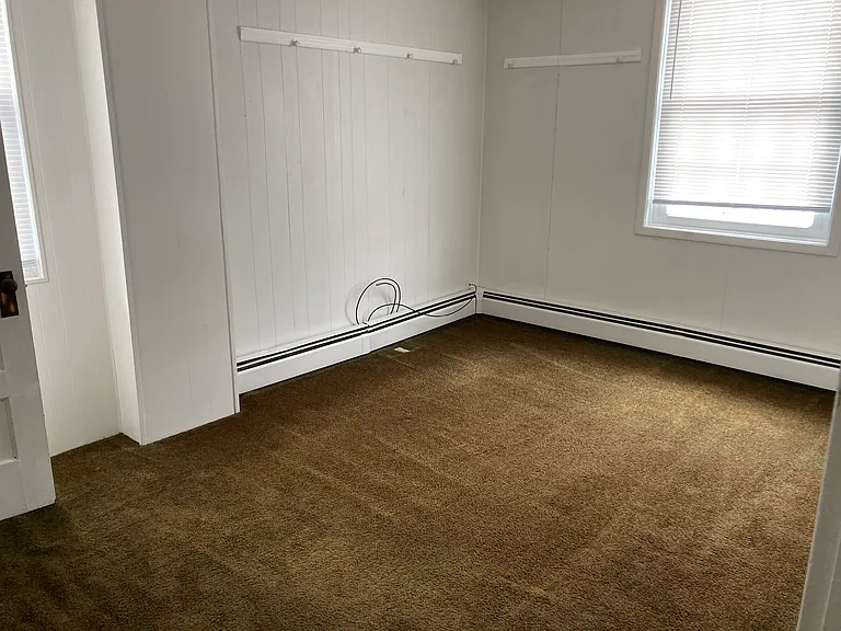 418 N. Mechanic Street — Photo 17