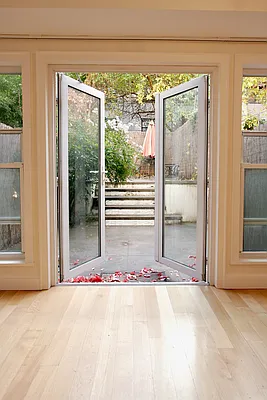 Rented by Corcoran | media 23