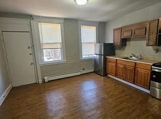 195 Farren Ave #1R, New Haven, CT 06513