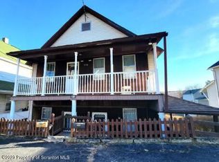 1046-1048 Carmalt St, Dickson City, PA 18519