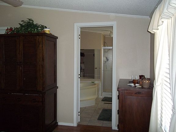 5th image of 1411 Ross Ave