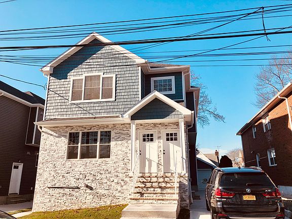2nd image of 28 Dorothea Pl #1