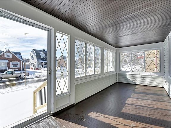 2nd image of 14022 Saint James Ave