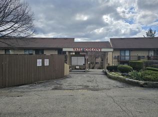 58 Vail Colony APT 7, Fox Lake, IL 60020