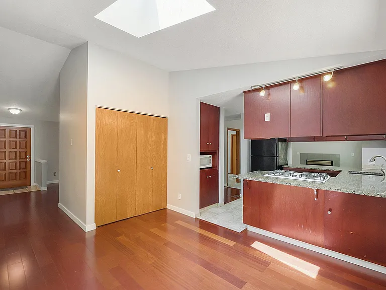 4256 Country Woods Ct — Photo 11