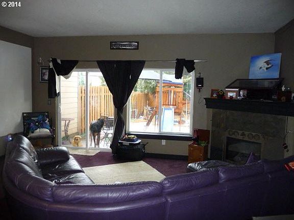 3rd image of 11194 SE Adamson Ct