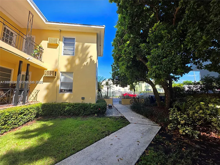 8024 Harding Ave #1A — Photo 18
