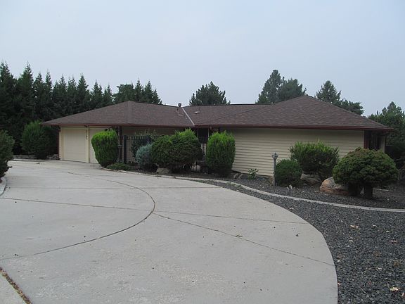 2nd image of 2165 S Ridgeview Way