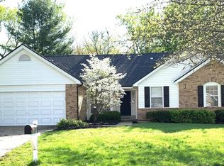 1247 Running Waters Dr, Saint Charles, MO