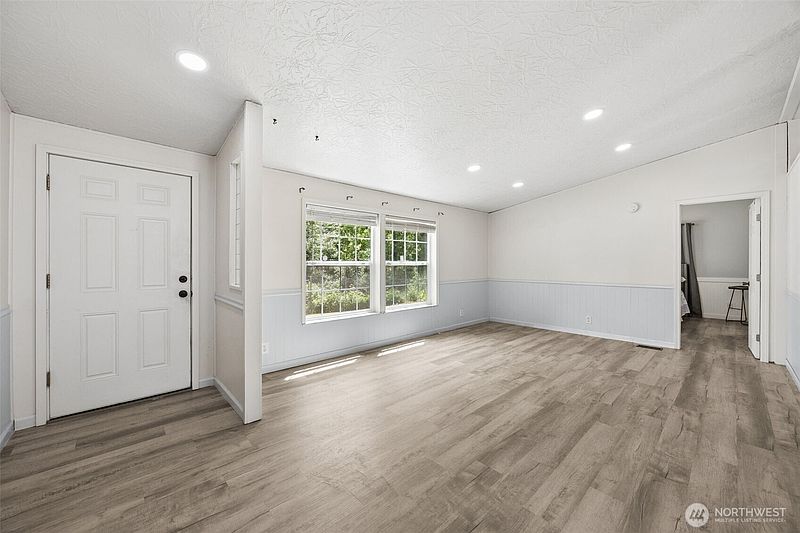 3rd image of 31101 116th Avenue SE #35