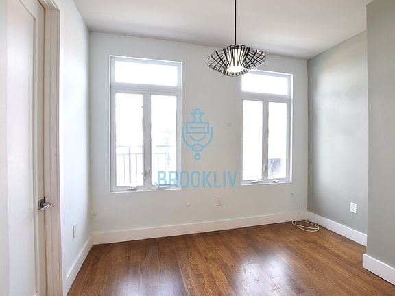 4th image of 37 Catherine St #2L
