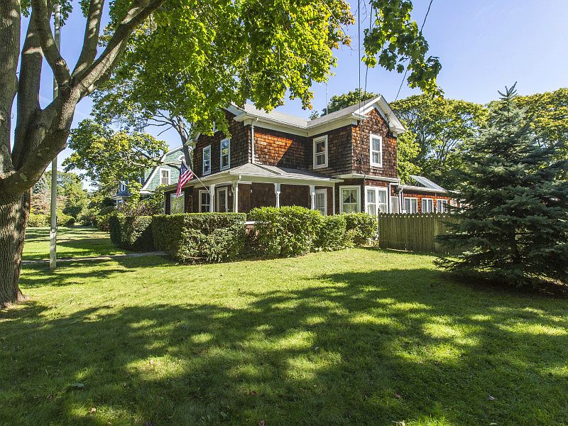 1st image of 69 Oakwood Ave