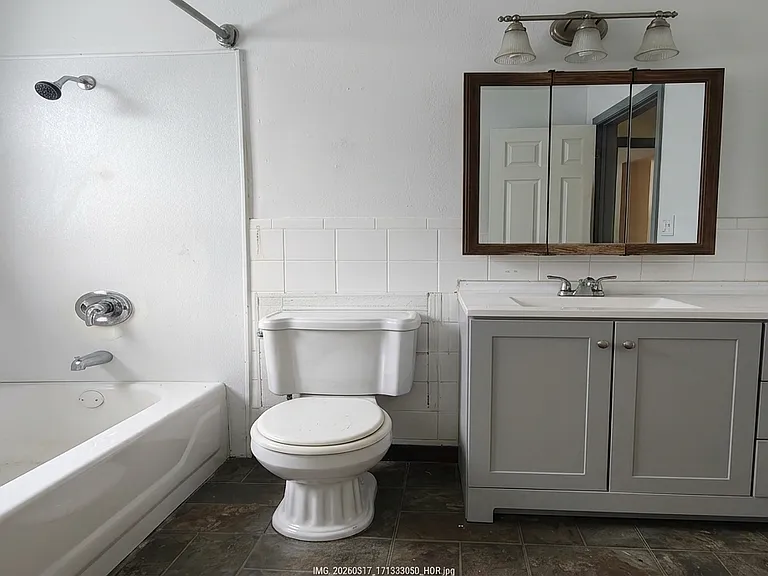 701 Pemberton Pl — Photo 9