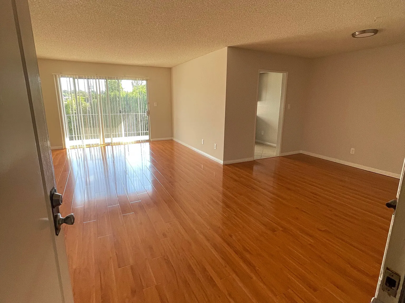 1 bed, $2,100 — Photo 3