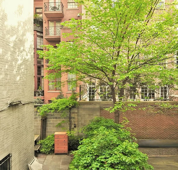 62 E 66th St #2R — Photo 5