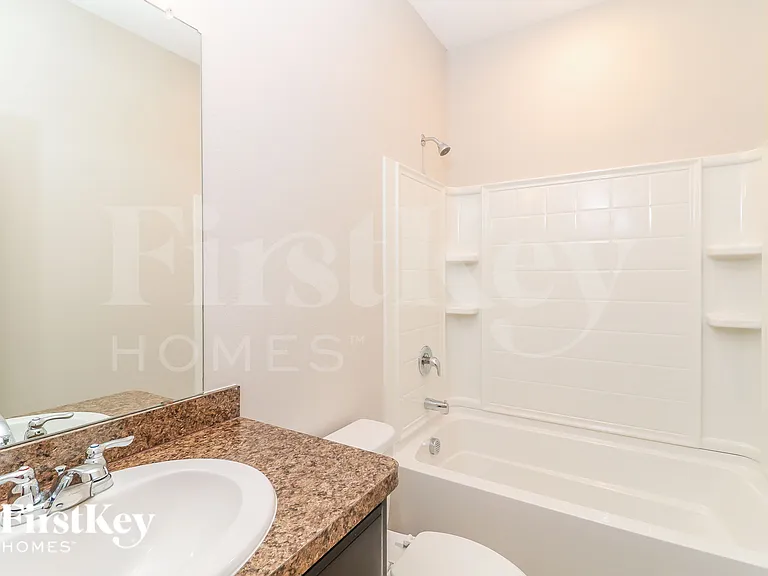 704 Walls Blvd — Photo 14