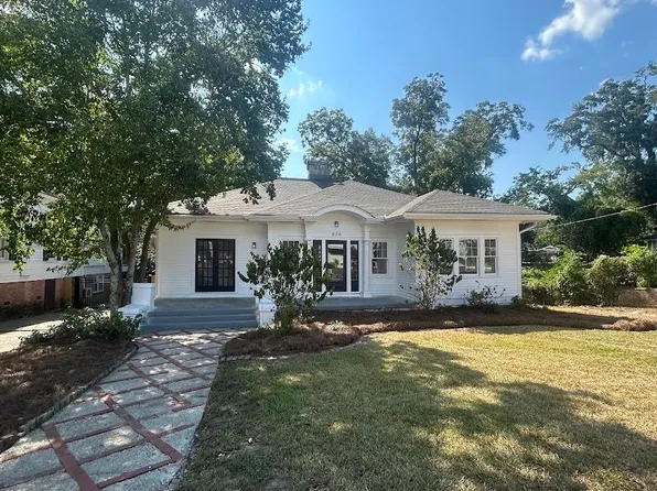 836 N 8th Ave, Laurel, MS 39440