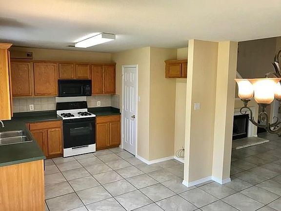 4th image of 3513 Rock Shelf Ln