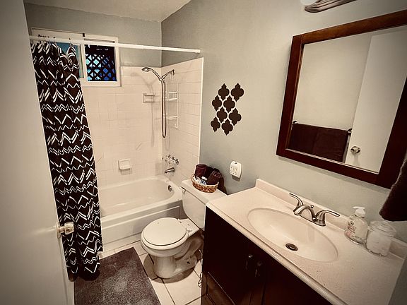4th image of 4653 Bancroft St #2