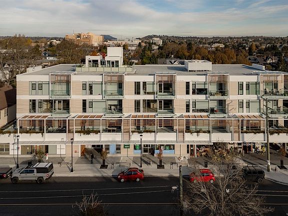 2nd image of 1916 Oak Bay Ave #205