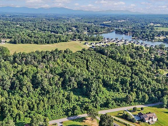 2nd image of 115 Lake Lyman Hts