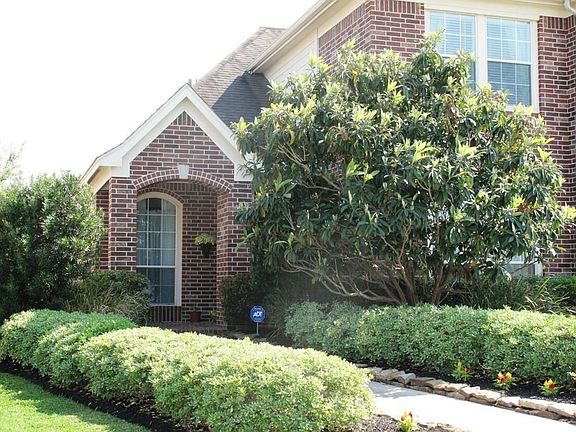 3rd image of 4311 Running Pine Dr