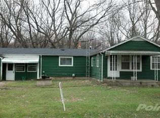 1247 S Packard Ave, Burton, MI 48509