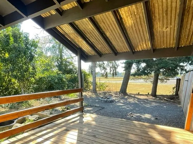 2410 SE 9th Ct — Photo 10