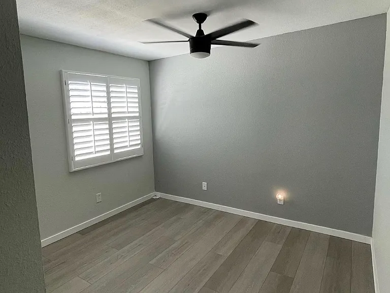 2693 W Ocotillo Rd — Photo 3