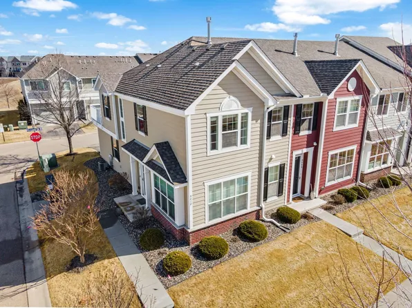 8410 Jonquil Ln N, Maple Grove, MN 55369