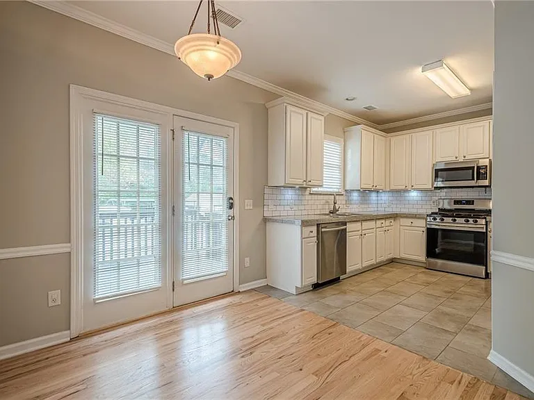 720 Gardenside Cir SE — Photo 5