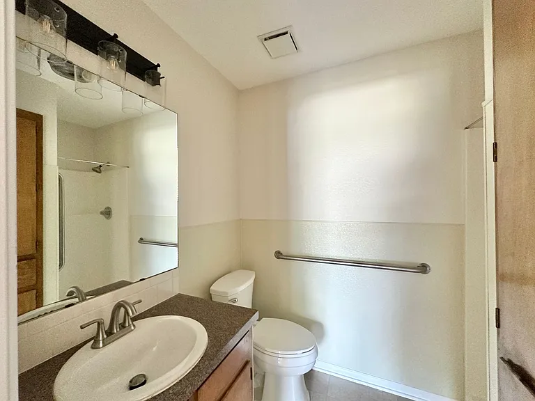 3706 Madison Dr — Photo 20