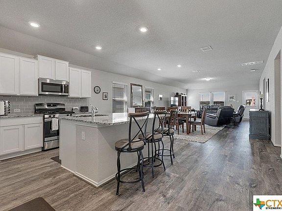 3rd image of 432 Agave Flats Dr