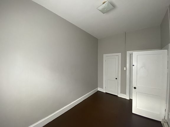 3rd image of 6 Center Sq #15226778