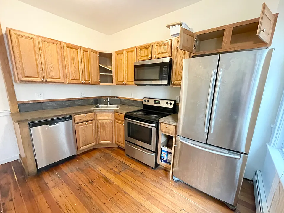 1 Folsom Ave #1F