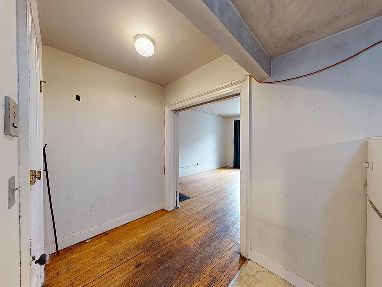 509 Beacon St #2 — Photo 4