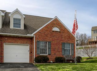 459 Society Hill Cir, Mountville, PA 17554