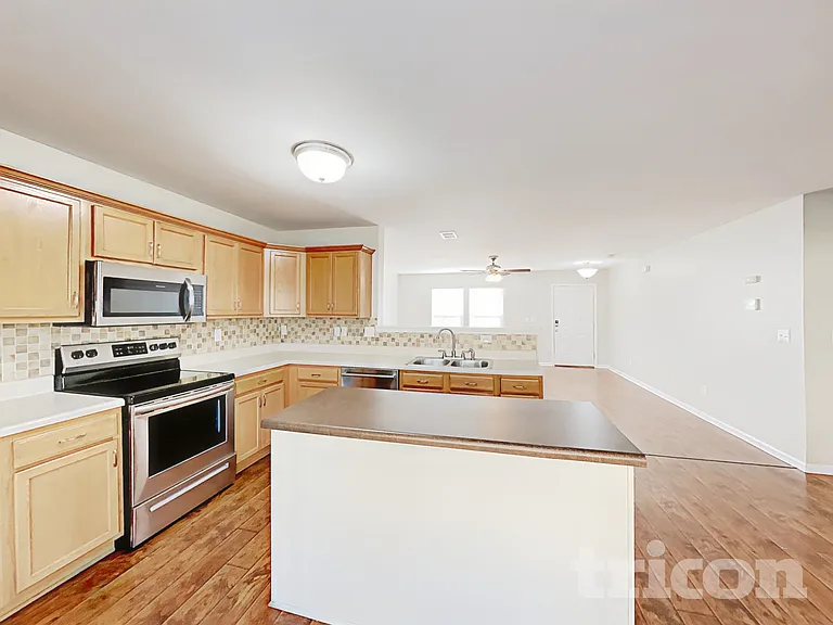 501 Sawtooth Oak Dr — Photo 8