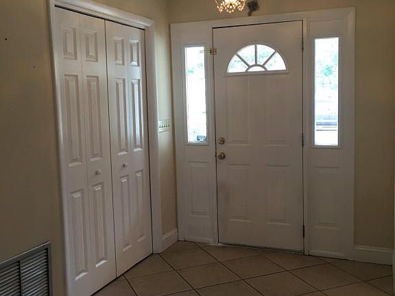 4th image of 4039 Greenwood Dr