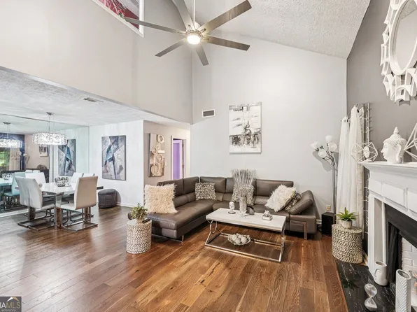 4467 Pineridge Cir, Atlanta, GA 30338