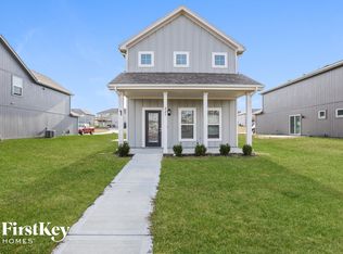 223 Jenny Ln, Raymore, MO 64083