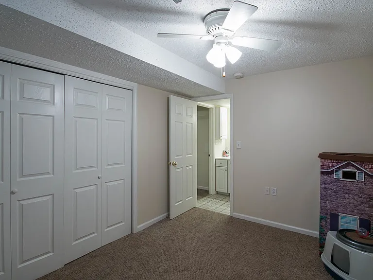 430 Vattier St — Photo 20