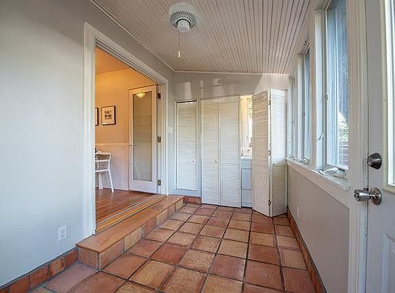3rd image of 4214 Bellvue Ave
