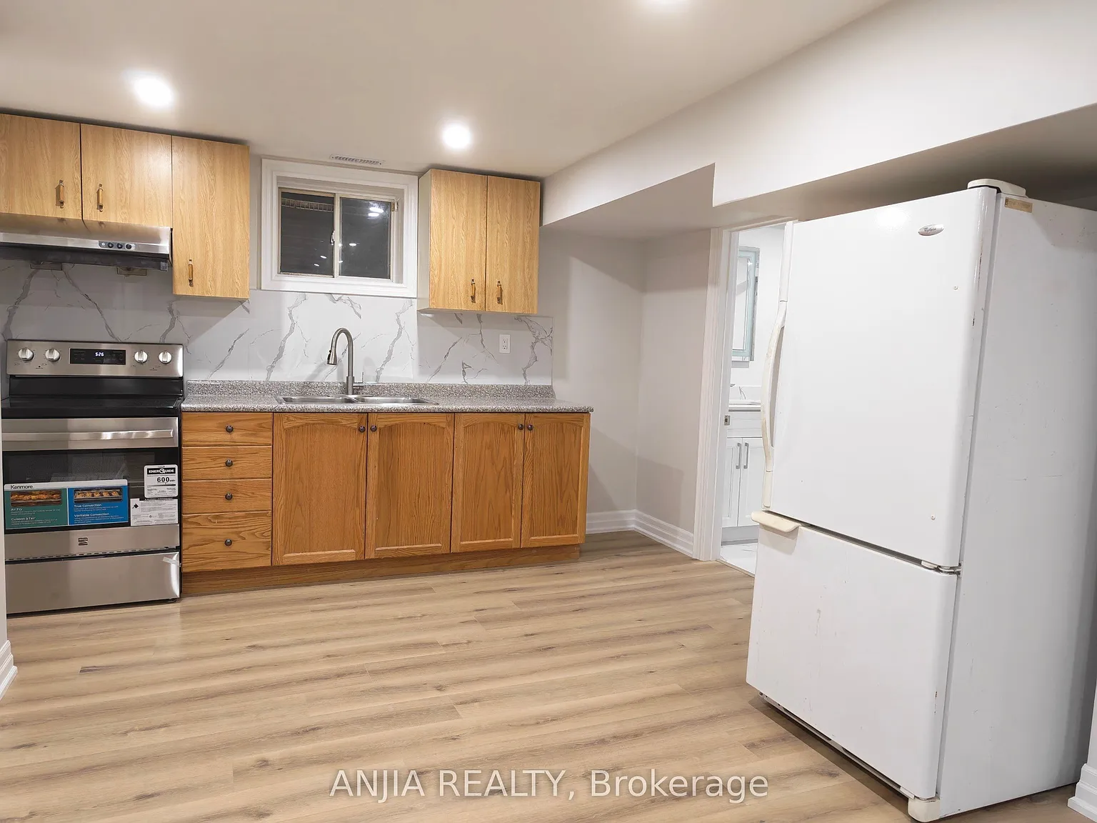 2 bed, $1,980 — Photo 3