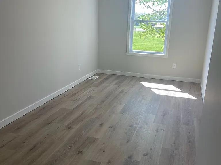 2093 Dowd St — Photo 10