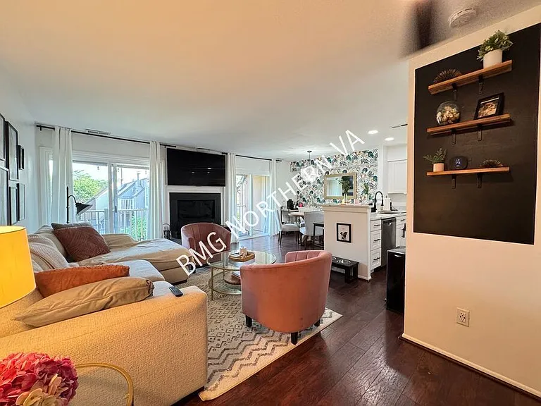 8056 Pantano Pl — Photo 2